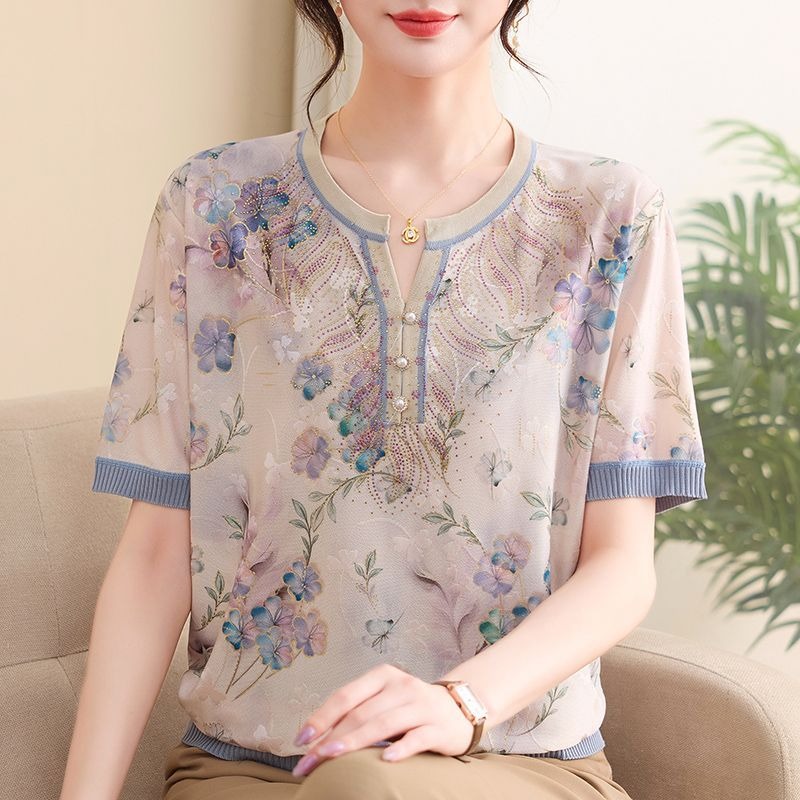 Silk Blouse - เสื้อไหมพรมผู้หญิงลายดอกไม้ แขนสั้น คอวี สไตล์ลำลอง สำหรับคุณแม่สุดหรู ใส่สบายในฤดูร้อน
