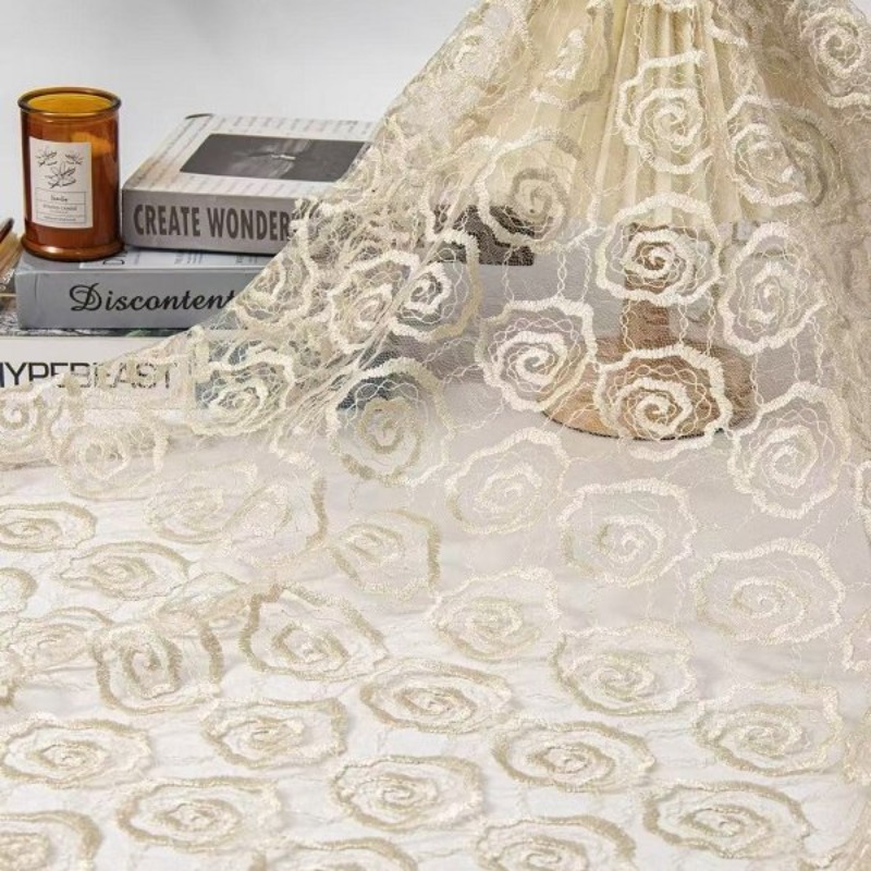 ผ้าลูกไม้ปักลายดอกกุหลาบแบบตะเ - Lace Dress บทวิจารณ์และราคา